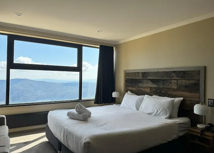 Mt Buller Chalet Hotel & Suites